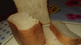 Серый хлеб с жареным луком