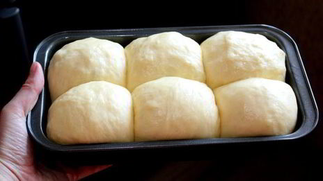 сладкий хлеб с изюмом