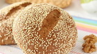 Цельнозерновые хлебцы с грецкими орехами