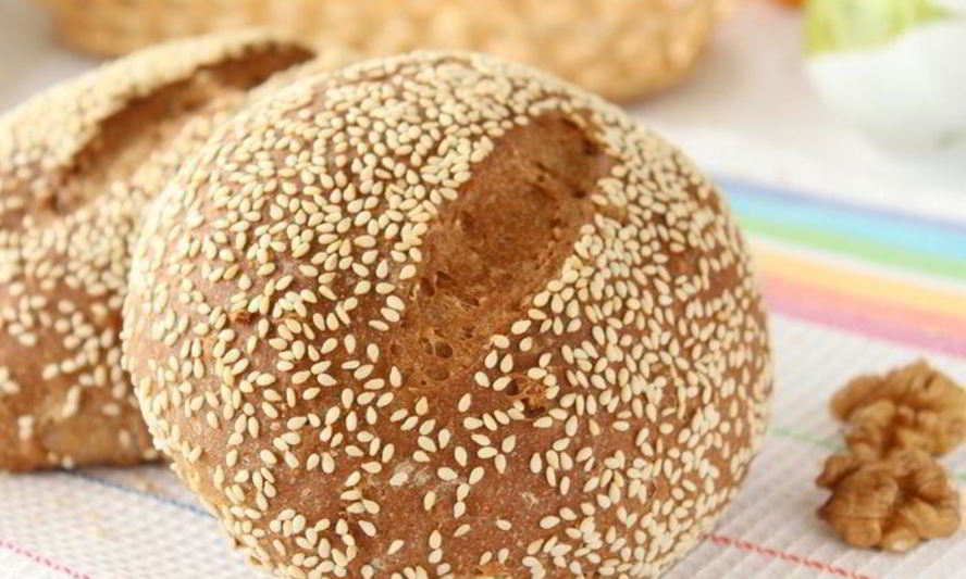 Рецепт цельнозерновых хлебцев с грецкими орехами