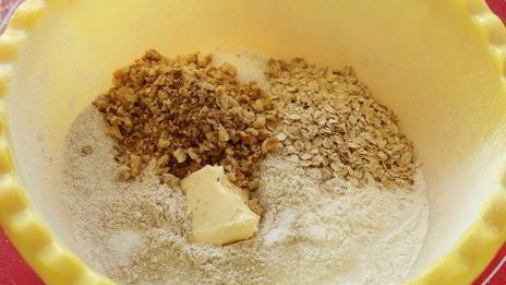 цельнозерновые хлебцы с грецкими орехами