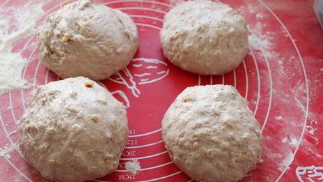 цельнозерновые хлебцы с грецкими орехами