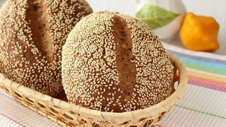 цельнозерновые хлебцы с грецкими орехами