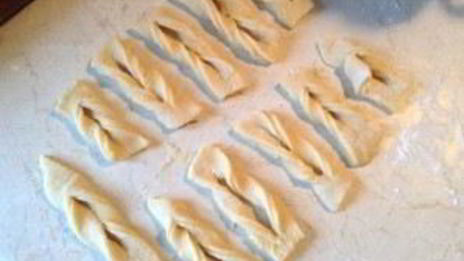 хворост на кефире пышный