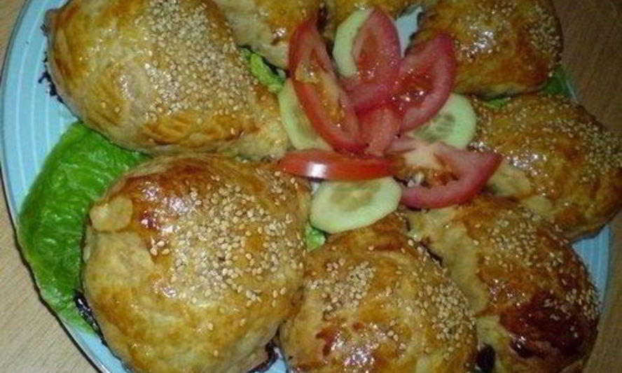 Рецепт куриных ножек в слоеном конвертике