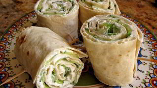 Лаваш с сыром и зеленью