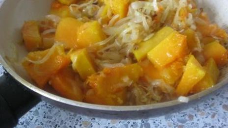 фокачча с тыквой, чесноком и луком