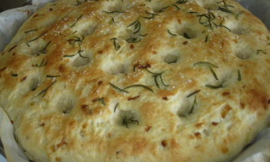 Рецепт картофельной фокаччи с жареным луком