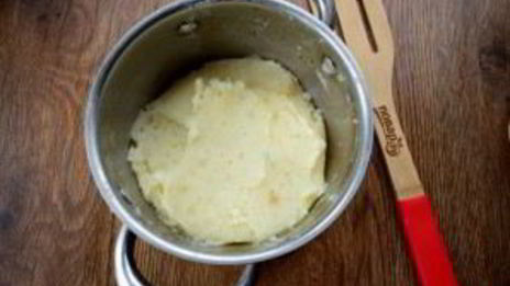 кузикмяк — сытная лепешка с картофелем