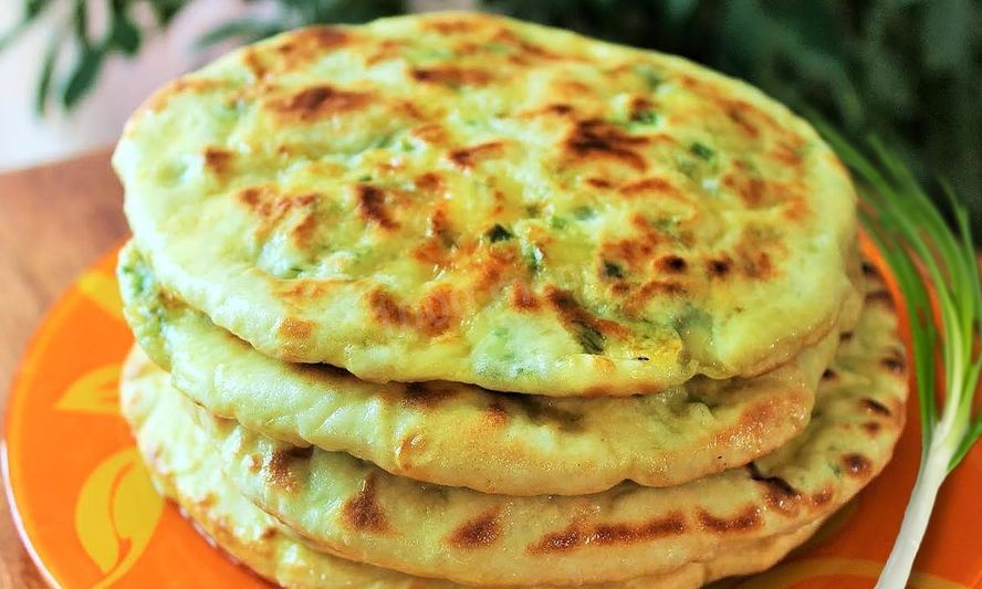 Рецепт лепешки с сыром и чесноком