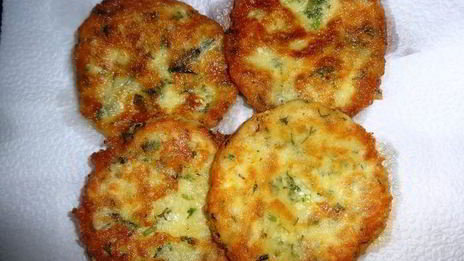 лепешки из брынзы с зеленью