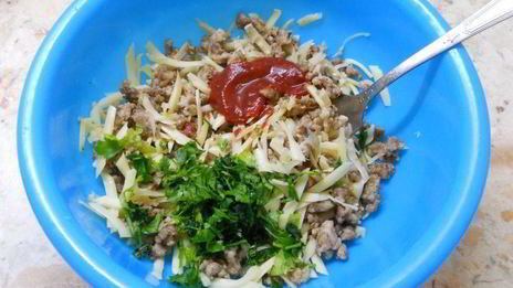 лепешки из лаваша с мясом и сыром