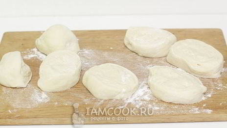 лепешки с сыром дрожжевые