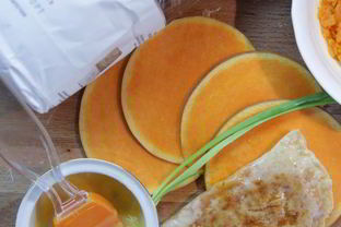 Лепешки с тыквой и чесноком