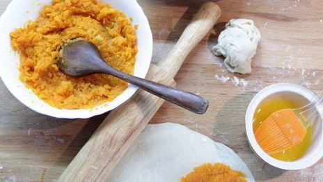 лепешки с тыквой и чесноком