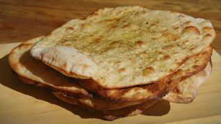 Лепешки с заатаром