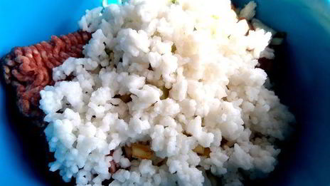 мясные лепешки на сковороде