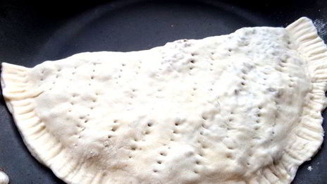 мясные лепешки на сковороде