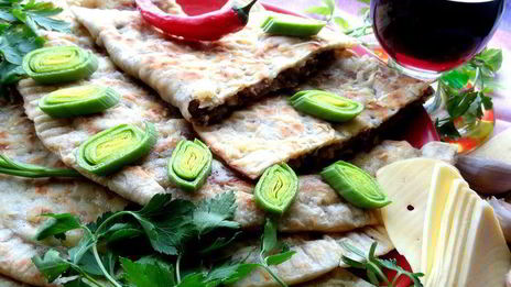 мясные лепешки на сковороде