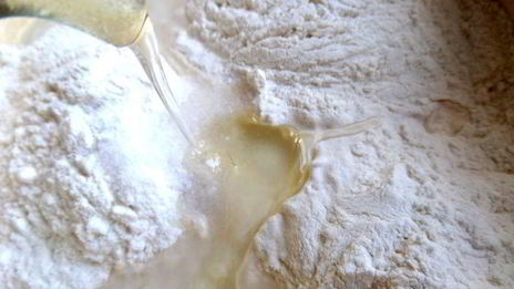 мясные лепешки на сковороде