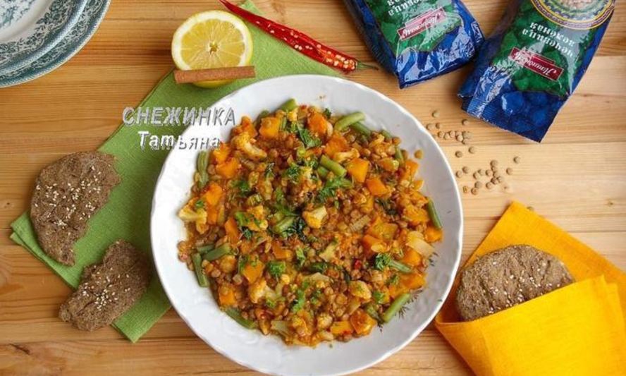 Рецепт постного карри из чечевицы с чечевичными лепешками