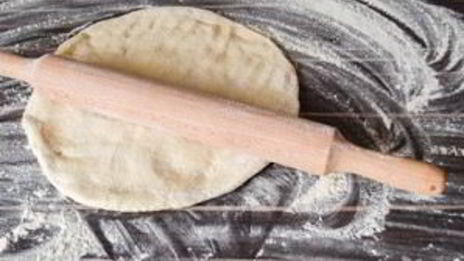 слоеные лепешки на сковороде