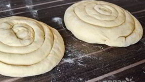 слоеные лепешки на сковороде