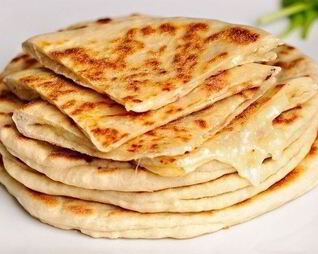 Сметанные лепешки с сыром и зеленью