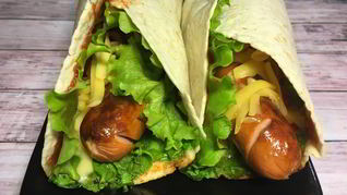 Сосиски в лепешках