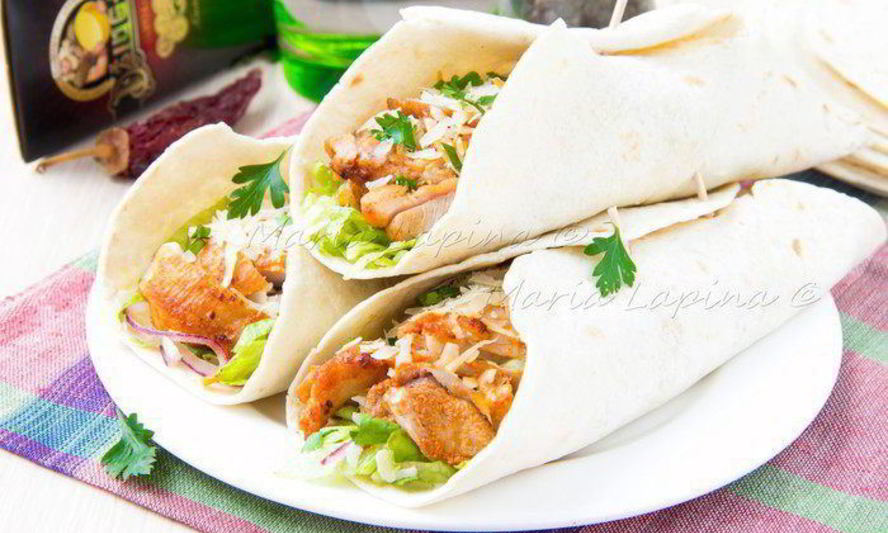 Рецепт тортилий с острой курицей, овощами и сыром джюгас