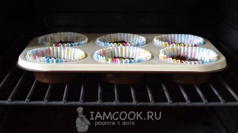 классические шоколадные маффины