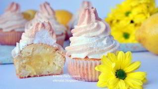 Лимонные маффины с курдом и меренгой