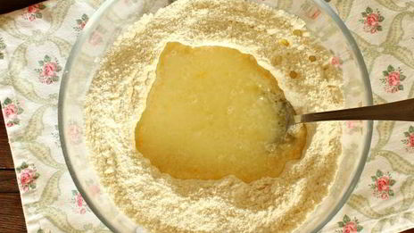 маффины с черной смородиной