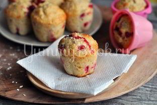 Маффины с клюквой