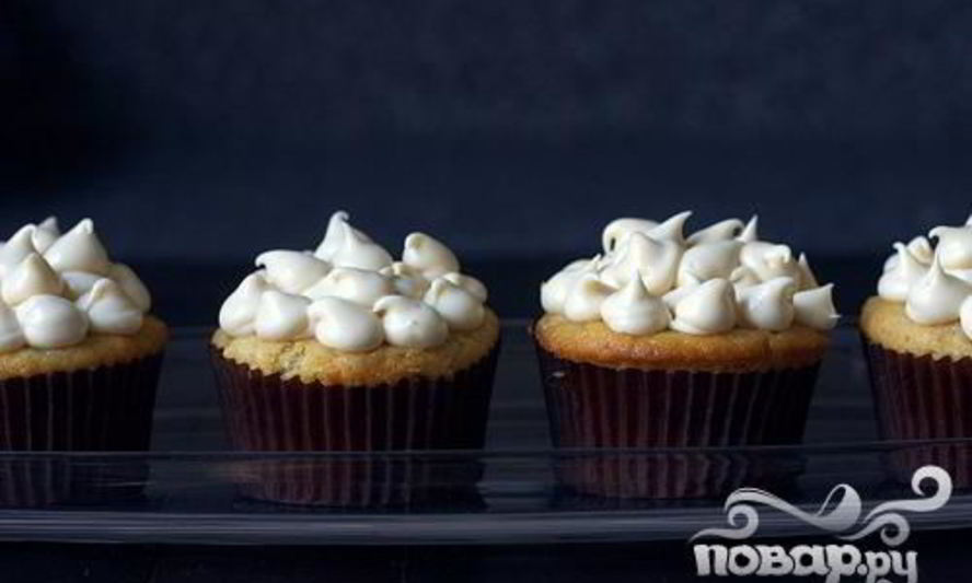 Рецепт маффинов с персиками и сливочной глазурью