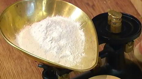 маффины с сухофруктами и фисташками