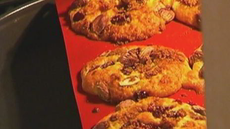 маффины с сухофруктами и фисташками