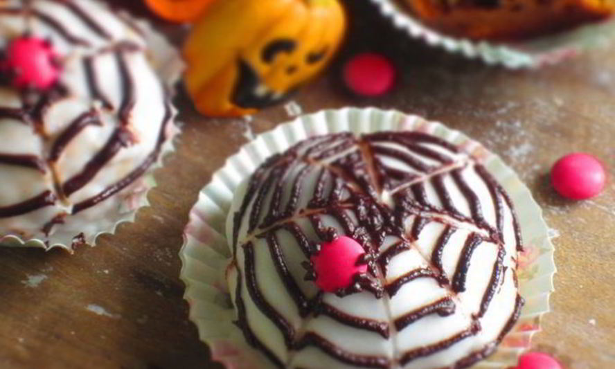 Рецепт маффинов с тыквой, грушей и шоколадом хэллоуин