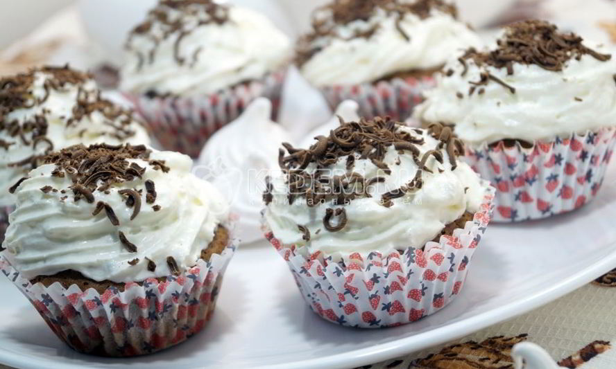 Рецепт маффинов с вишней и шоколадом