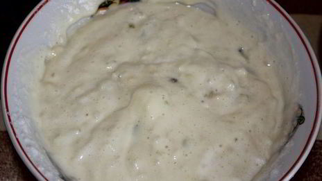 маффины с яблоком и изюмом с медово-ореховой глазурью