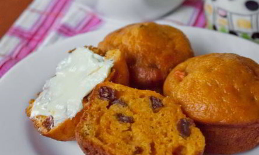 Рецепт морковных маффинов с изюмом