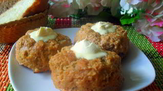 Мясные маффины с пшеничкой и свеклой