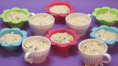 смородиновые маффины с безе