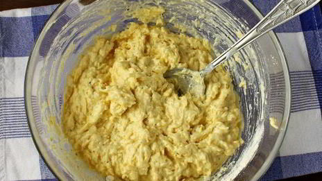 сырные маффины с ветчиной и яйцом