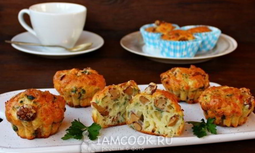 Рецепт закусочных маффинов с лисичками