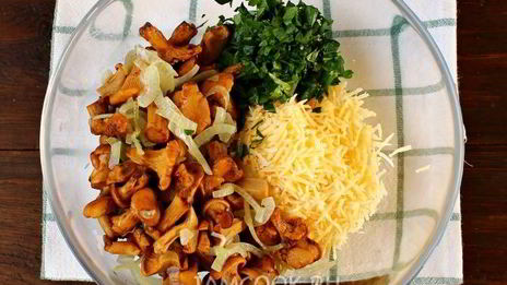 закусочные маффины с лисичками