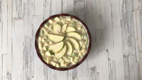 манник с яблоками