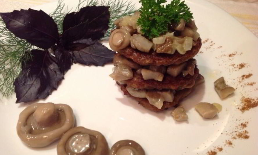 Рецепт баклажанных оладий с начинкой