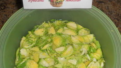 брюссельские оладьи с сыром и кедровыми орешками