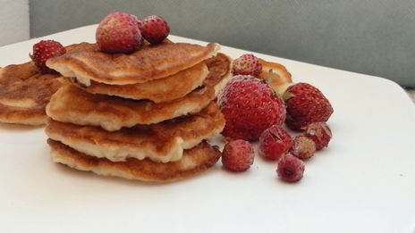 фруктовые оладьи из банана и яблока